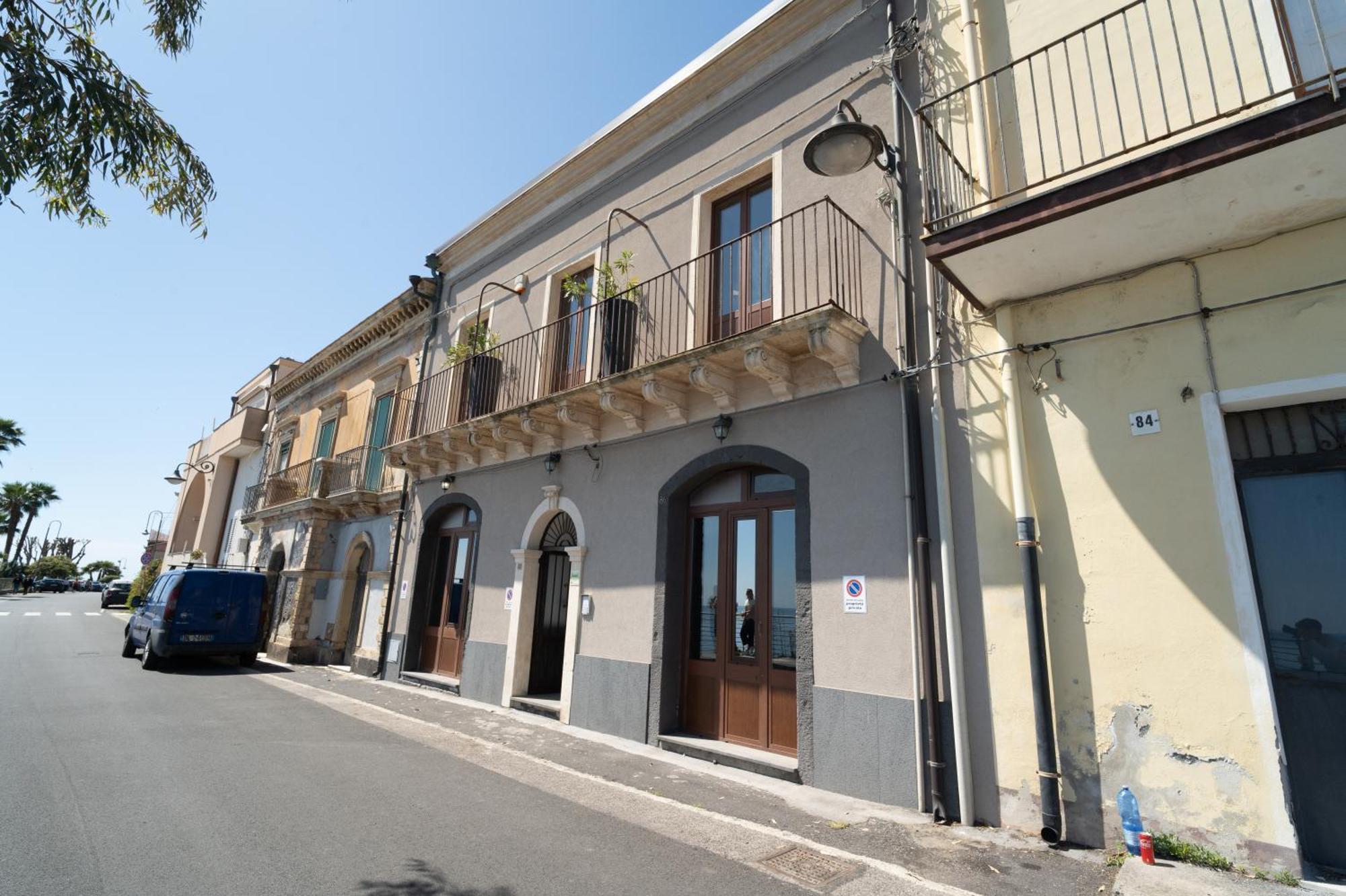 Casa Scala Hotell Acireale Eksteriør bilde